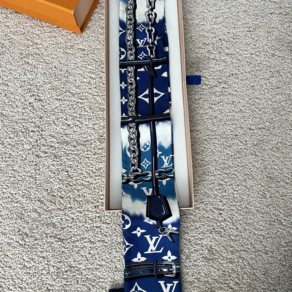 Louis Vuitton Blue Monogram Scarf